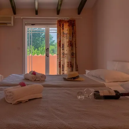 Andreas House-2