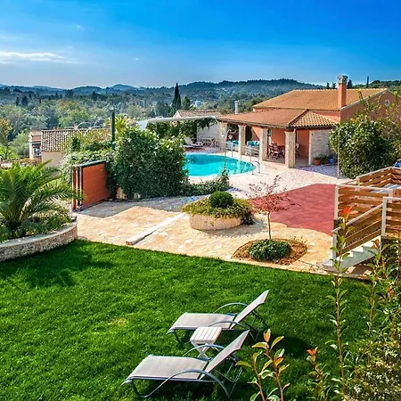 Villa Emily In Dassia-2