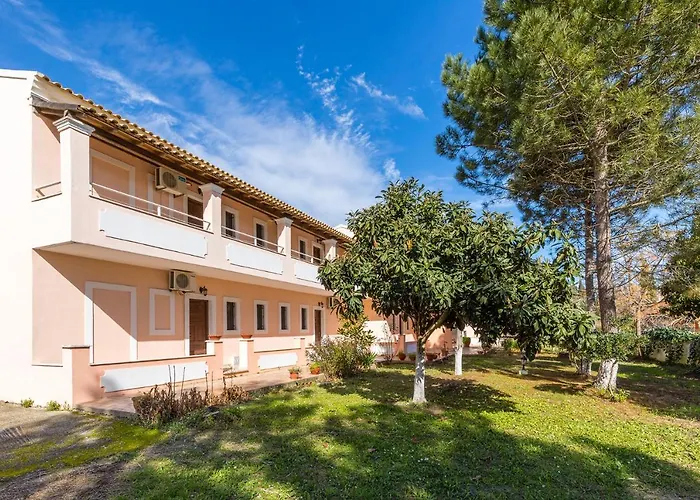 Nikos Pool House & Apartments Sidárion