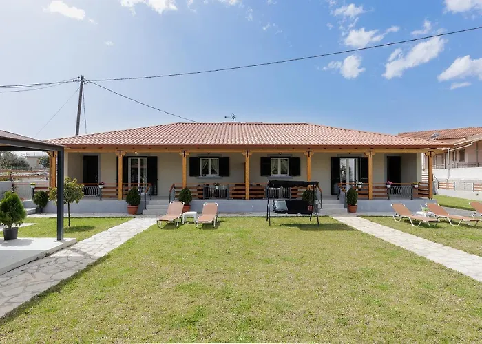 Planet Villas - Shared Bbq & Garden Ipsos