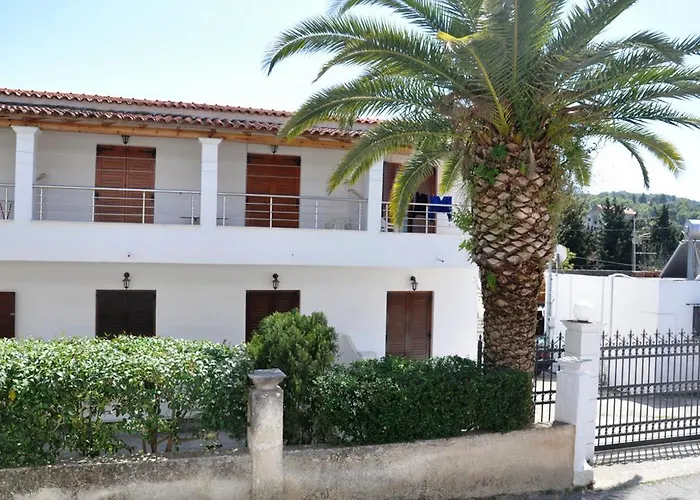 Koskinas Apartments Acharavi 