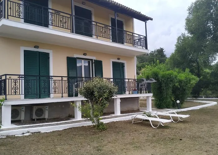 Dassia Green Apartments