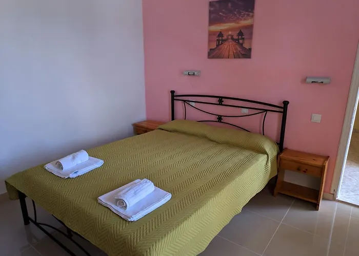 Aparthotel Elena Pool Agios Georgios 