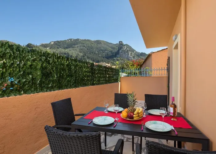 Pet friendly Poseidon Suites By Corfuescapes Agios Gordios 