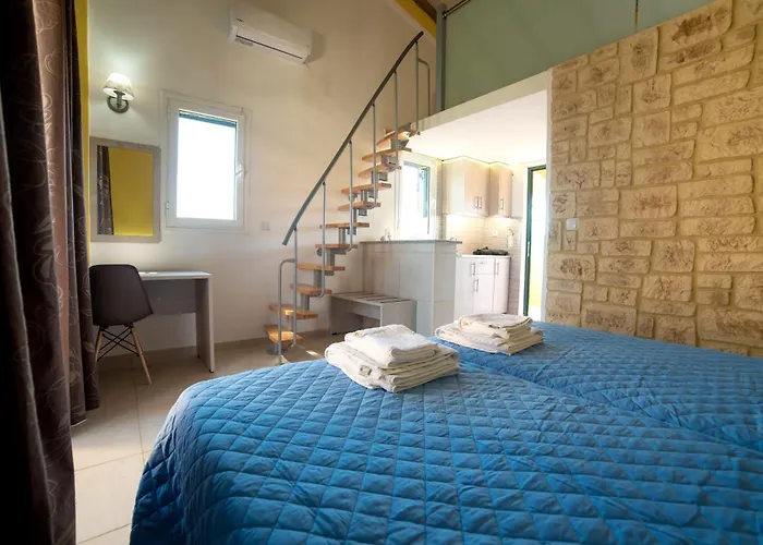 Irini Apartments And Studios Kavos