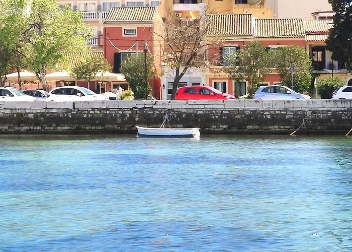 Corfu Town Luxury Studio -C acceptant les animaux