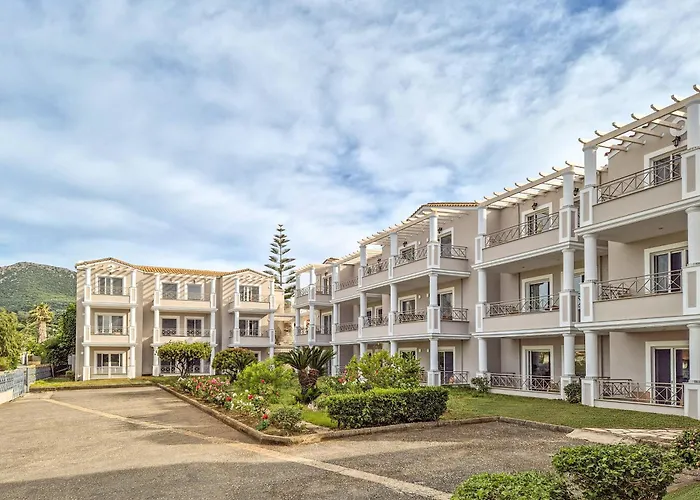 Thinalos Hotel Acharavi 