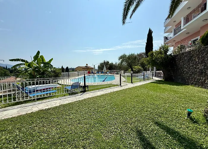 Thomas Apartments Dassia 