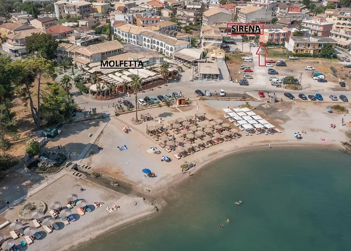 Molfetta Beach Hotel Γουβιά