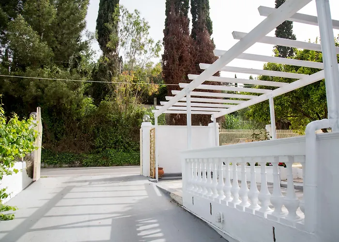 Boutique Aristides Studios Perama 