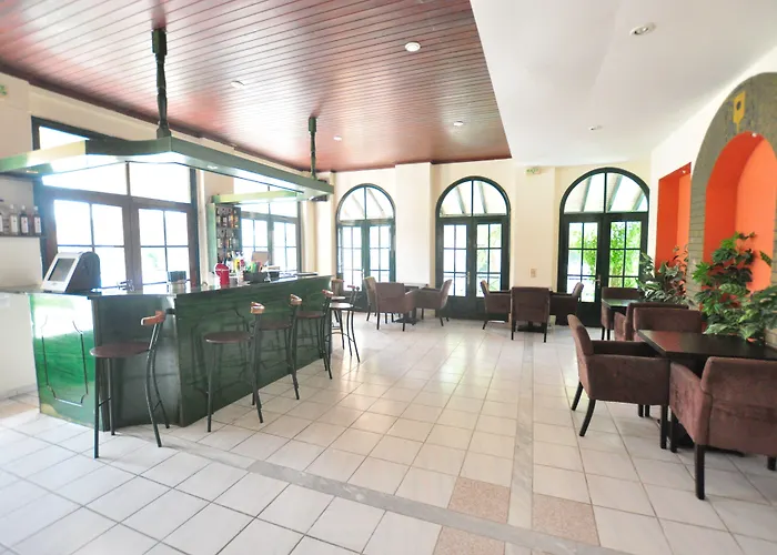 Hotel Acharavi Garden