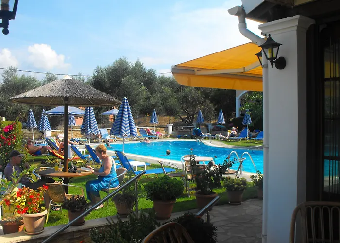 Perros Hotel Agios Stefanos Avliotes 