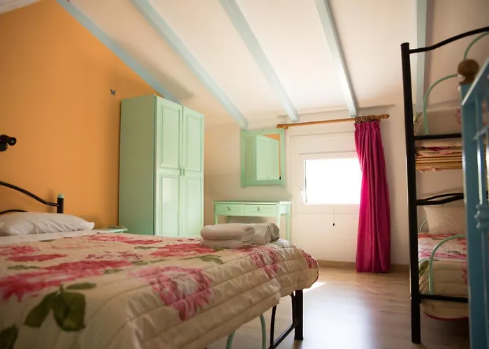 Villa Eleni Holidays Resort - With Pool Near The Beach Sidárion