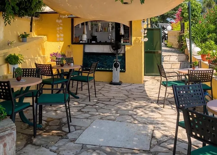 Aegli Hotel Perama 