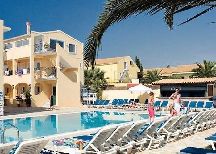Hotel vicino a Mikro Nisi Beach Venue