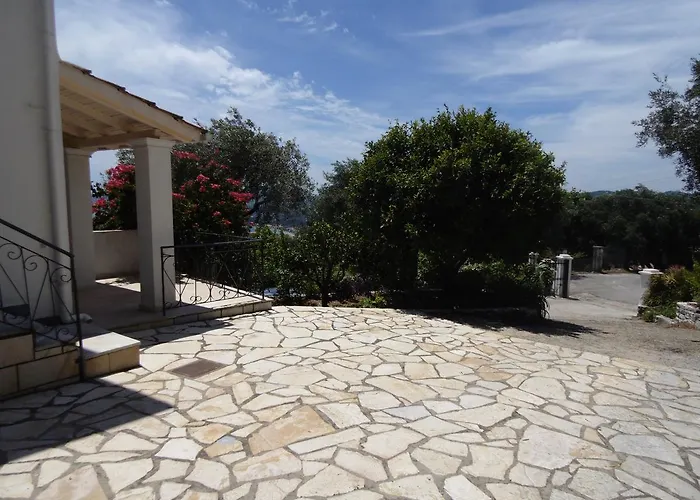 Villa Elli 1 Panoramic View Ipsos che accetta animali
