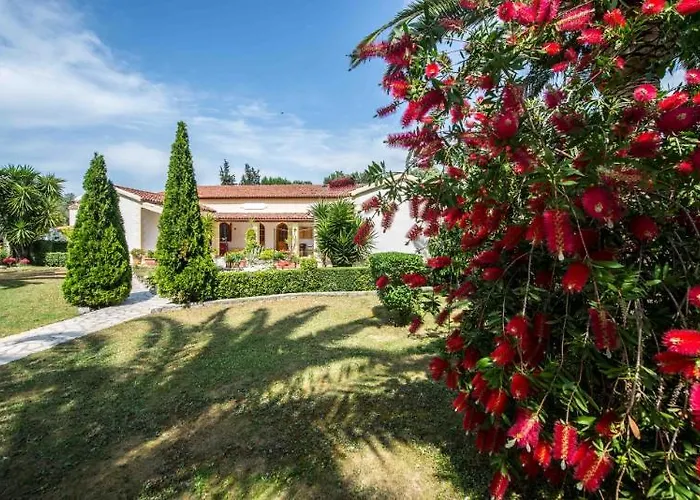 Villa Violetta Acharavi 