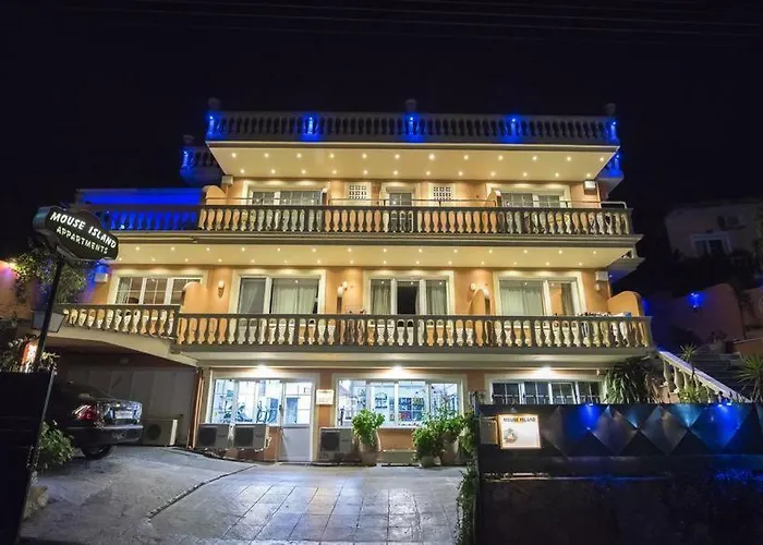Aparthotel Mouse Island Perama  che accetta animali